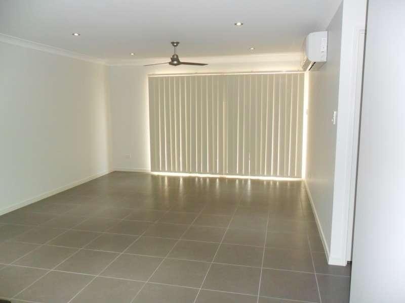 1/21 Lagoon Road, Burpengary QLD 4505