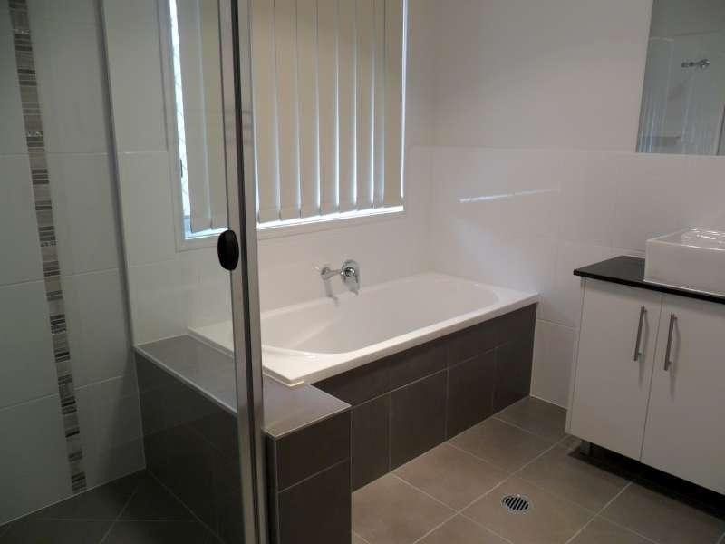 1/21 Lagoon Road, Burpengary QLD 4505