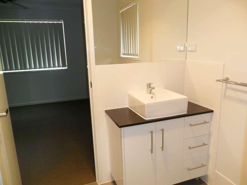 1/21 Lagoon Road, Burpengary QLD 4505