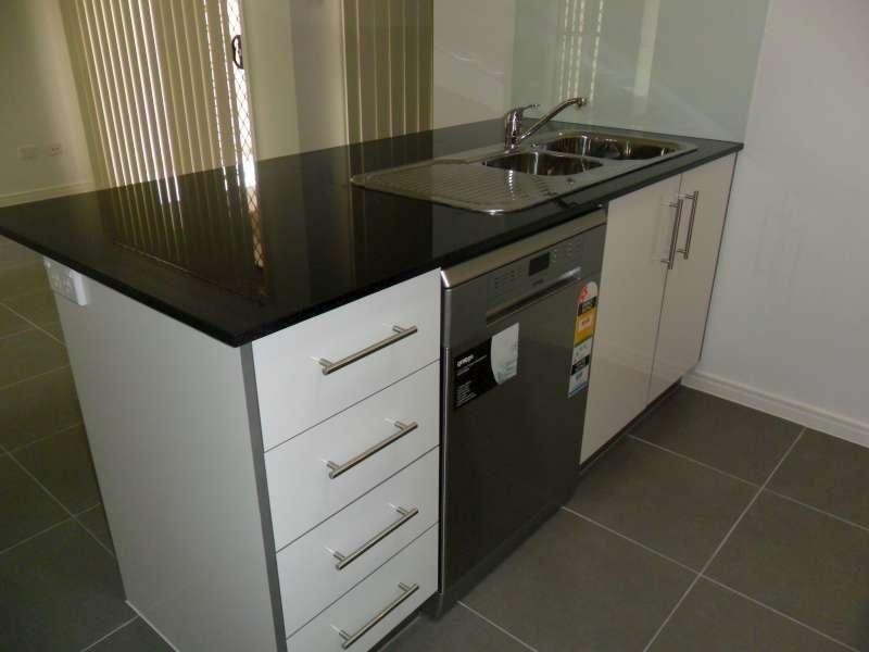 2/21 Lagoon Road, Burpengary QLD 4505