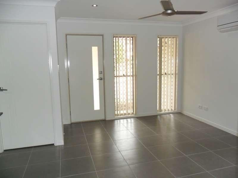 2/21 Lagoon Road, Burpengary QLD 4505