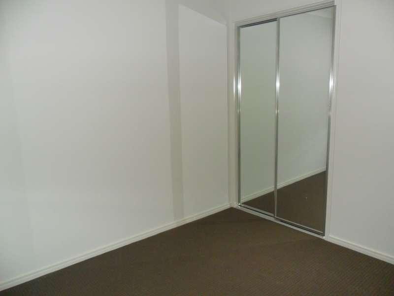 2/21 Lagoon Road, Burpengary QLD 4505