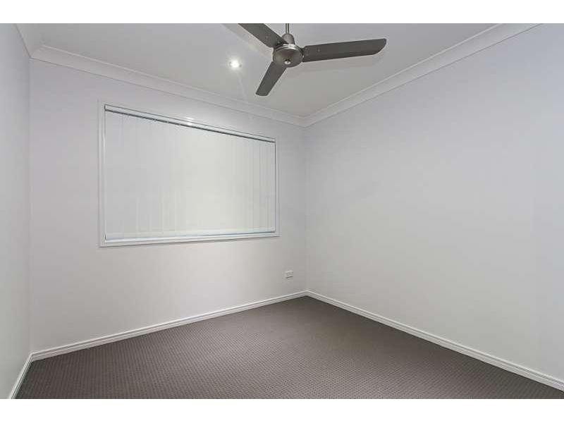 2/33 Lotus Ave, Bellmere QLD 4510