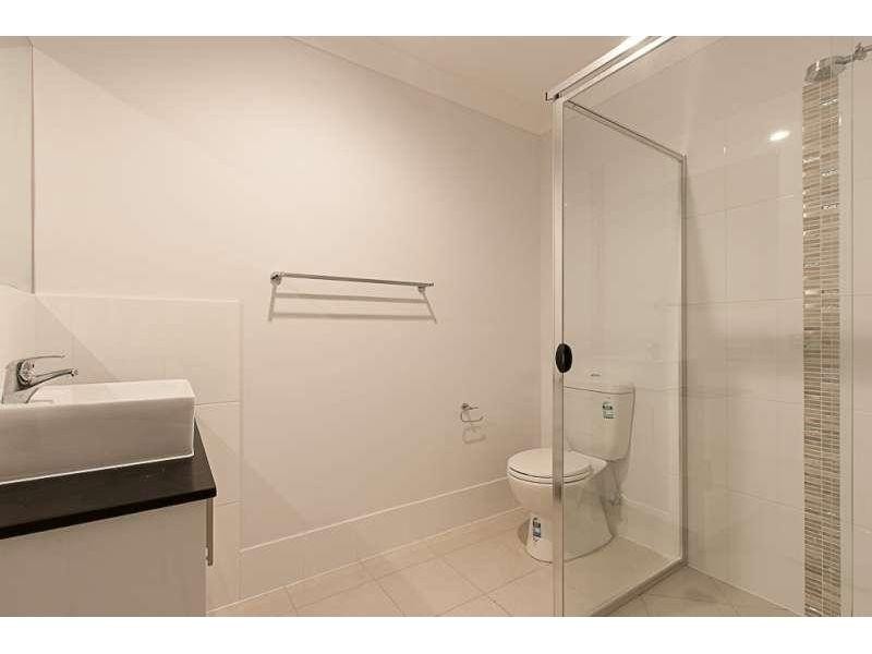 2/33 Lotus Ave, Bellmere QLD 4510