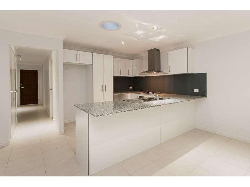 1/33 Lotus Ave, Bellmere QLD 4510