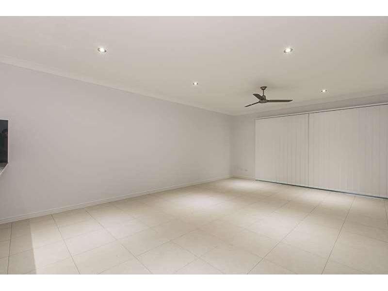 1/33 Lotus Ave, Bellmere QLD 4510