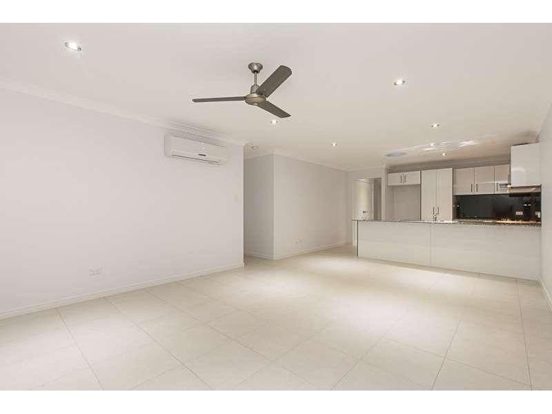 1/33 Lotus Ave, Bellmere QLD 4510