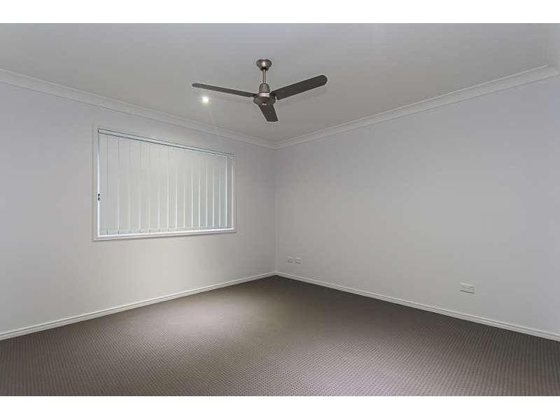 1/33 Lotus Ave, Bellmere QLD 4510