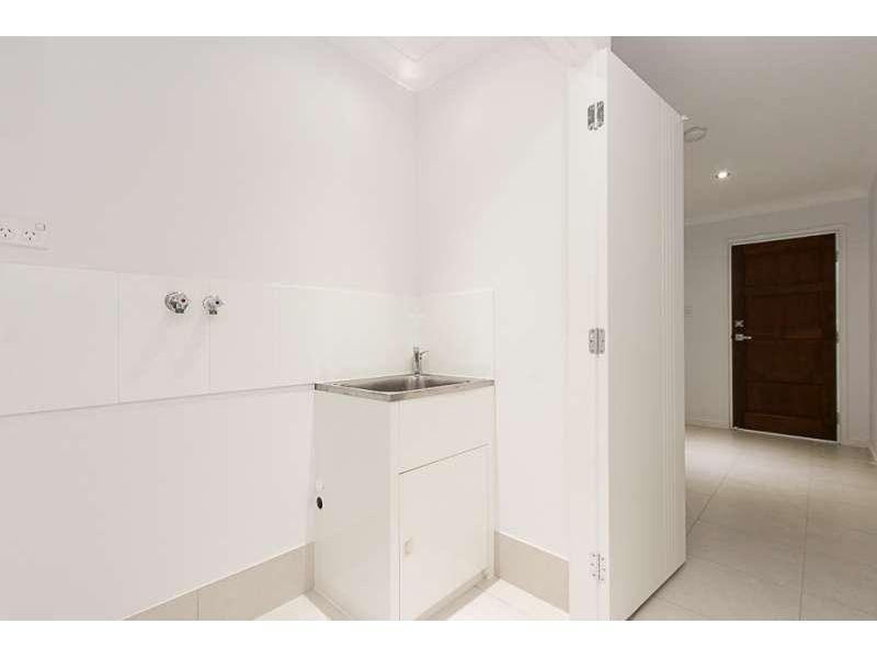 1/33 Lotus Ave, Bellmere QLD 4510