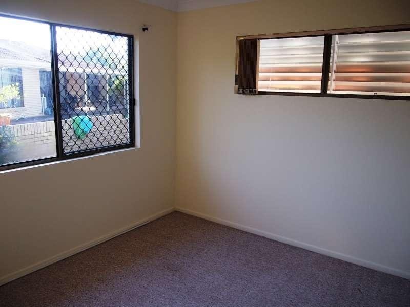 4 Applemint Court, Kallangur QLD 4503