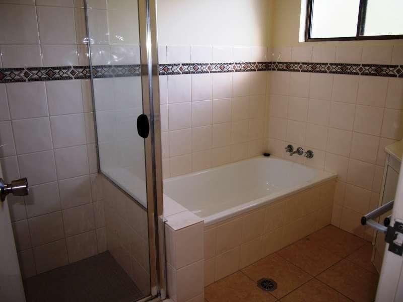 4 Applemint Court, Kallangur QLD 4503