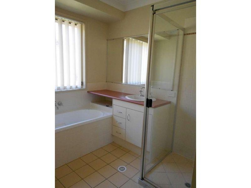 15 Brigalow Court, Morayfield QLD 4506