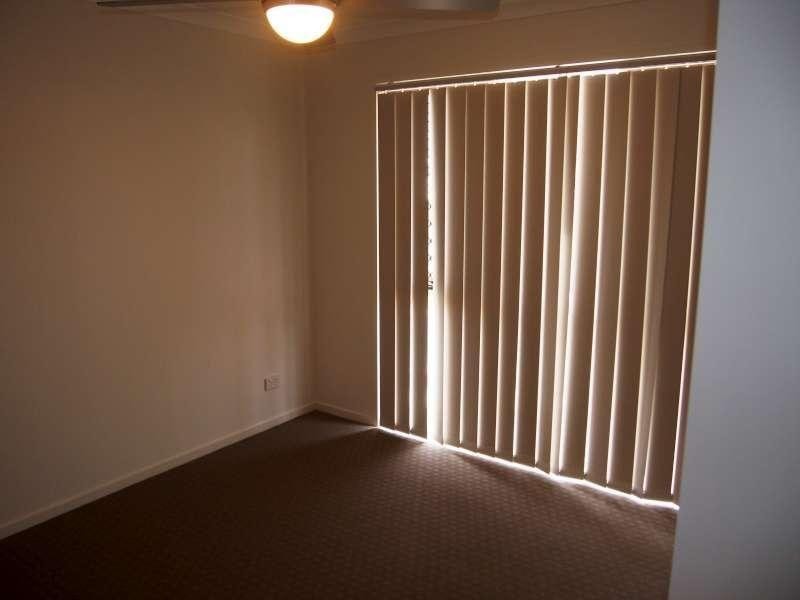 2/31 Braxlaw Crescent, Dakabin QLD 4503