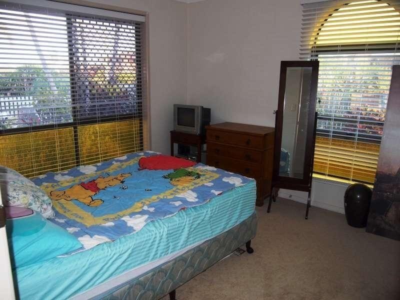 8 Tuffley Court, Kallangur QLD 4503