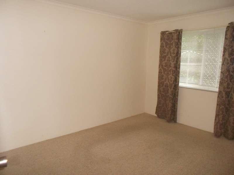 3/8A Short Street, Woody Point QLD 4019