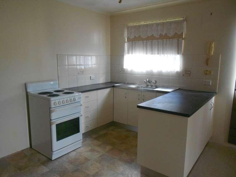 3/8A Short Street, Woody Point QLD 4019