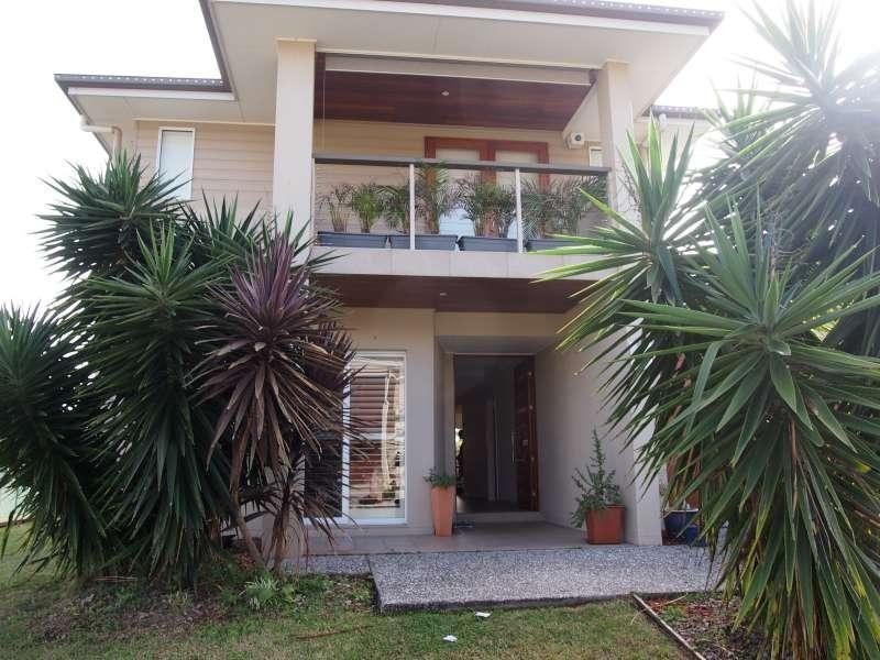 4 Cremorne Place, Brighton QLD 4017