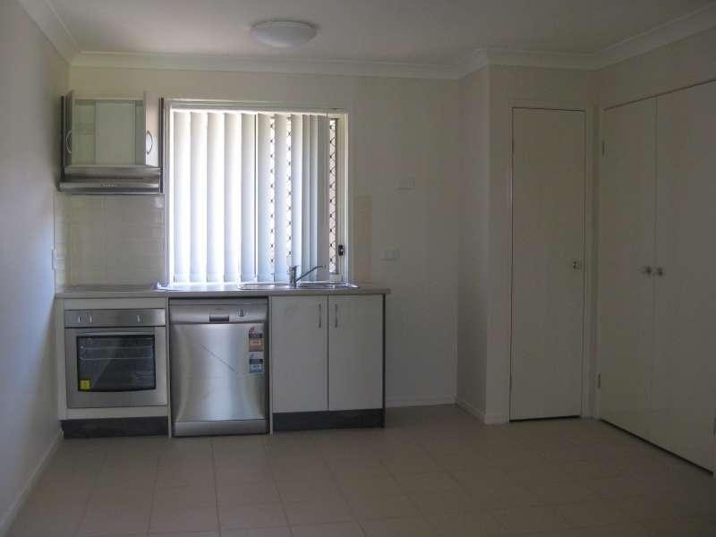 2/103 Allison Drive, Kallangur QLD 4503