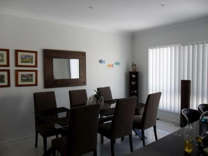 2/3 Sibley Street, North Lakes QLD 4509