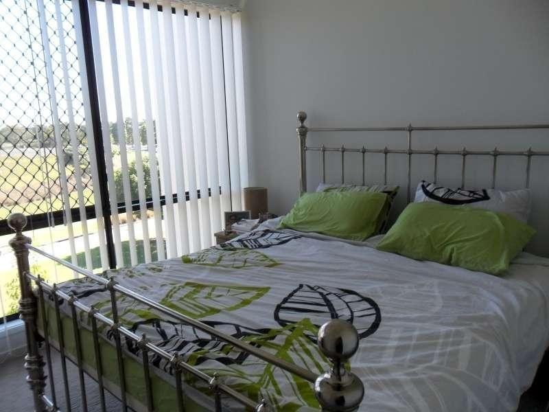 2/3 Sibley Street, North Lakes QLD 4509