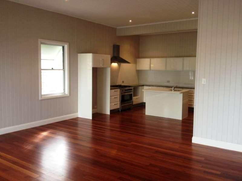 221 Rainbow Street, Sandgate QLD 4017
