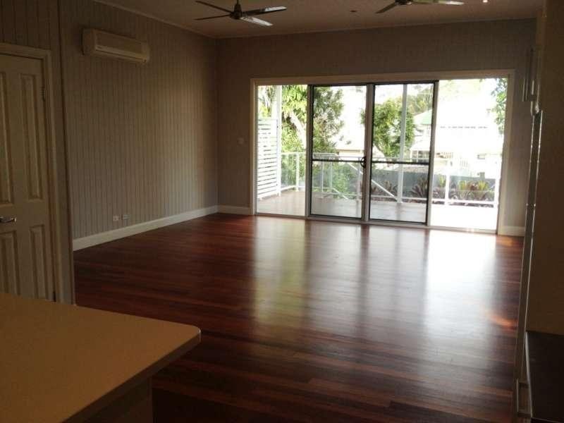 221 Rainbow Street, Sandgate QLD 4017