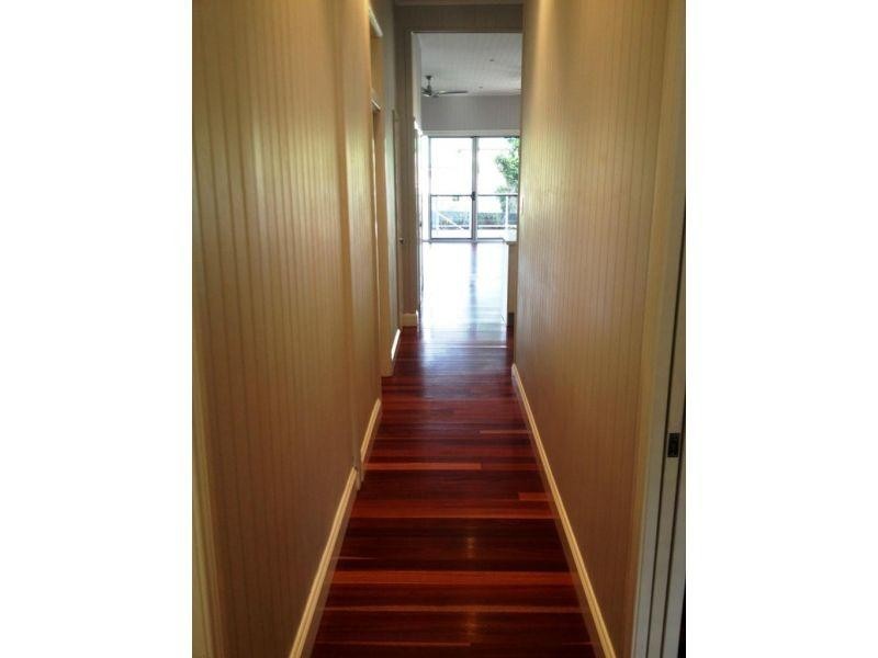 221 Rainbow Street, Sandgate QLD 4017