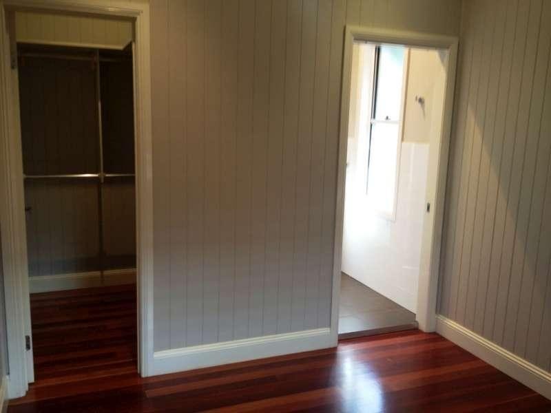 221 Rainbow Street, Sandgate QLD 4017