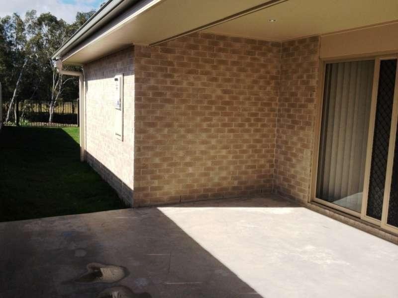 2/19 Racemosa Street, Caboolture QLD 4510