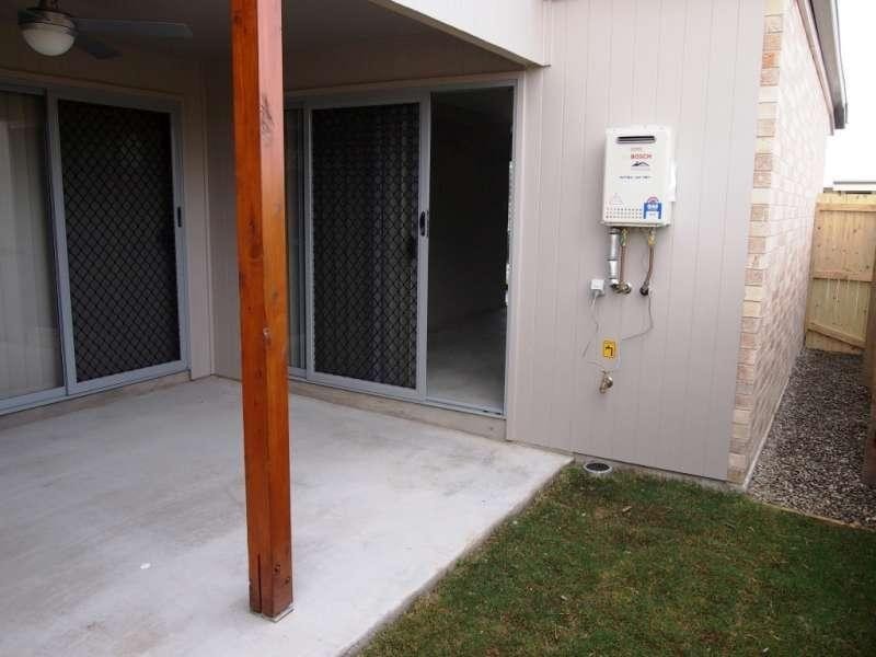 2/6 Sunscape Street, Mango Hill QLD 4509