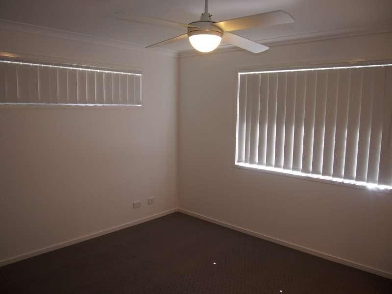 1/27 Braxlaw Crescent, Dakabin QLD 4503