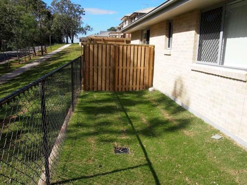 1/27 Braxlaw Crescent, Dakabin QLD 4503