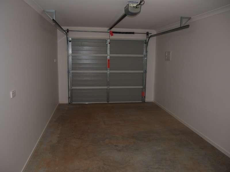 2/27 Braxlaw Crescent, Dakabin QLD 4503