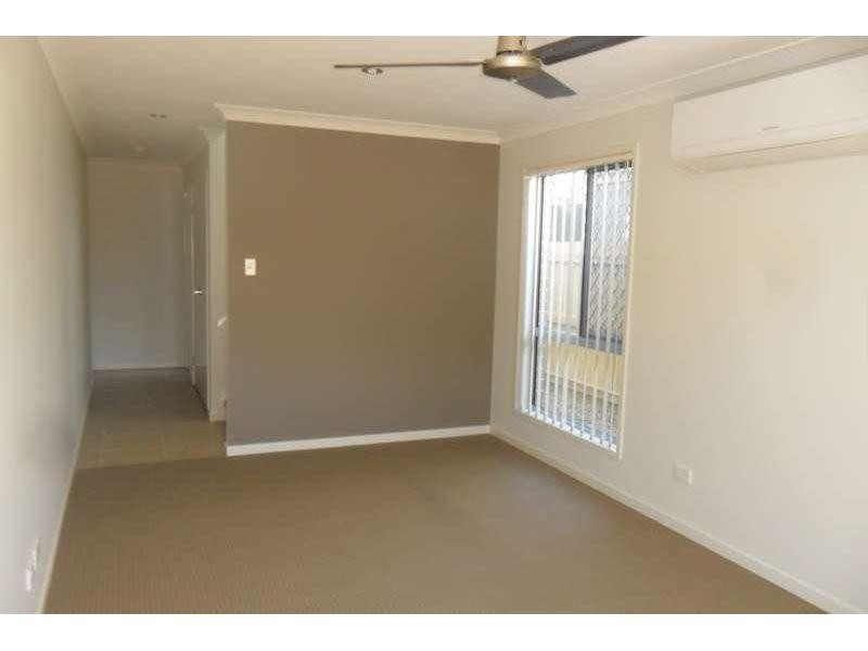 1/2A Montree Circuit, Kallangur QLD 4503