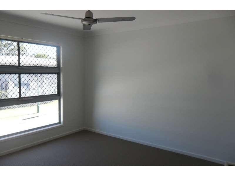 1/2A Montree Circuit, Kallangur QLD 4503