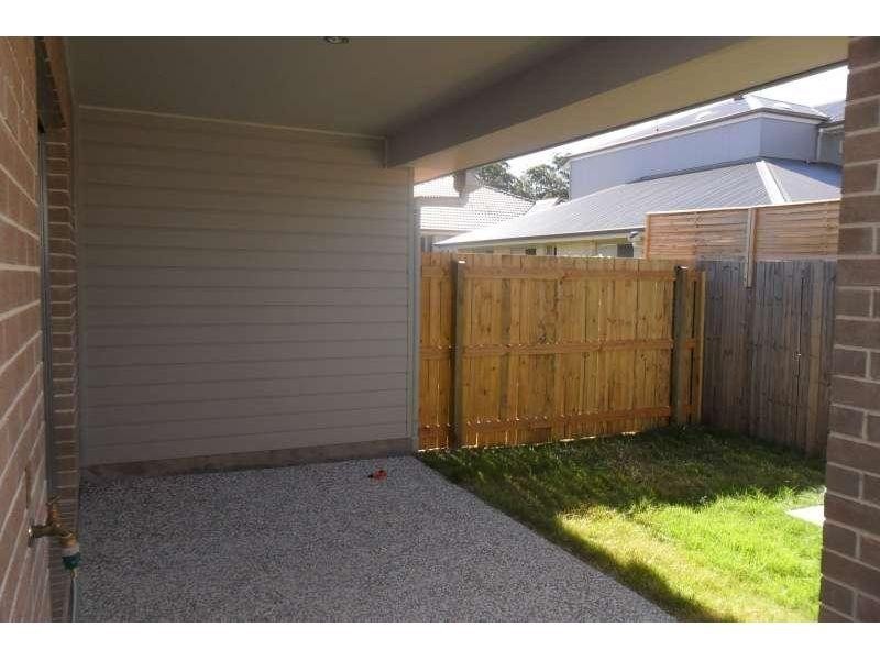 1/2A Montree Circuit, Kallangur QLD 4503