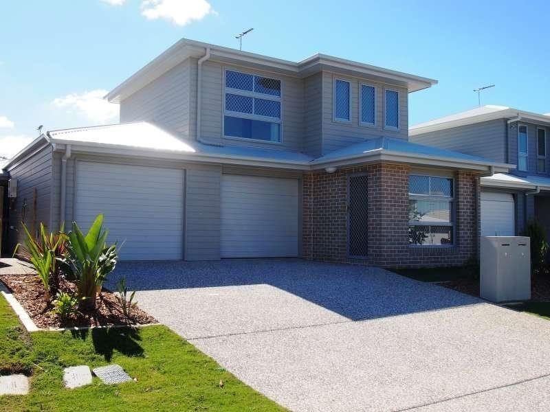 2/2A Montree Circuit, Kallangur QLD 4503