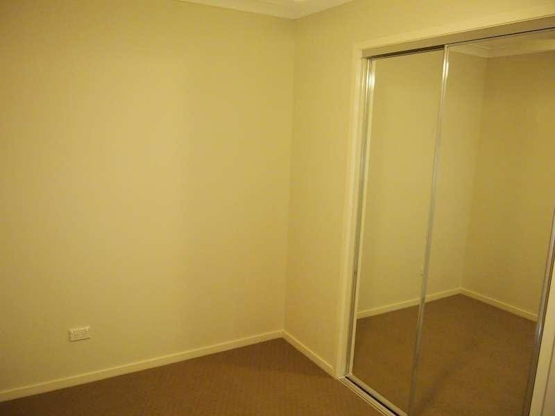 48 Birchgrove Crescent, Kallangur QLD 4503