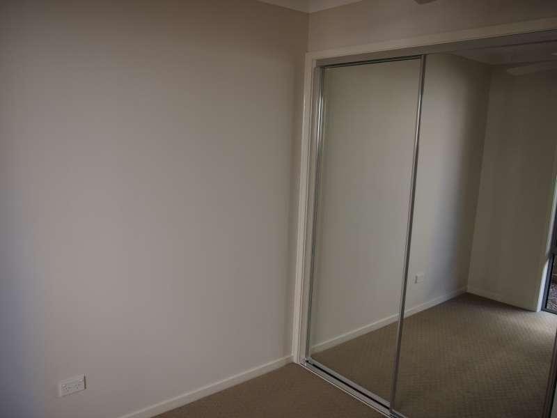 48 Birchgrove Crescent, Kallangur QLD 4503