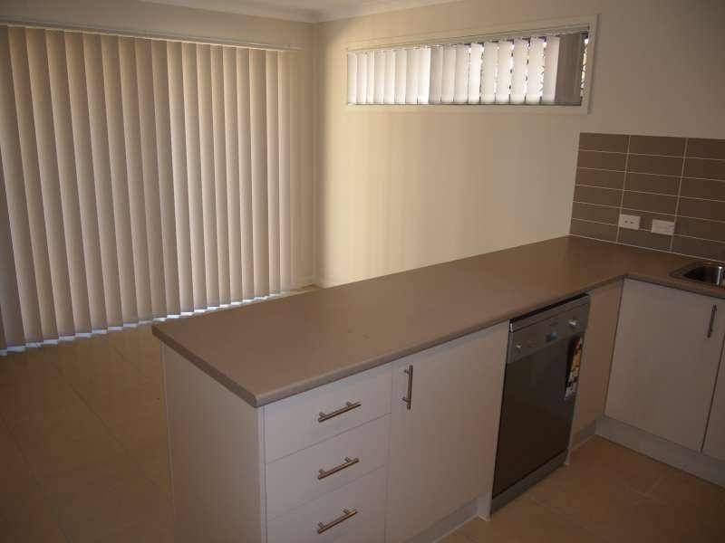 48 Birchgrove Crescent, Kallangur QLD 4503