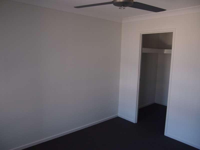 1/17 Birchgrove Crescent, Kallangur QLD 4503