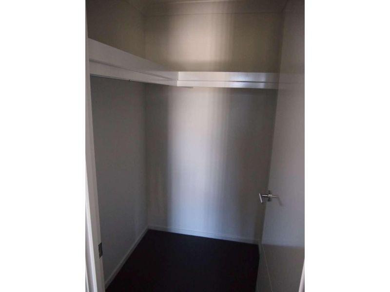 1/17 Birchgrove Crescent, Kallangur QLD 4503