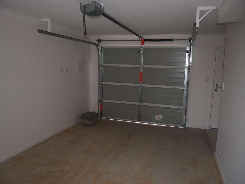 2/23 River Breeze Drive, Griffin QLD 4503