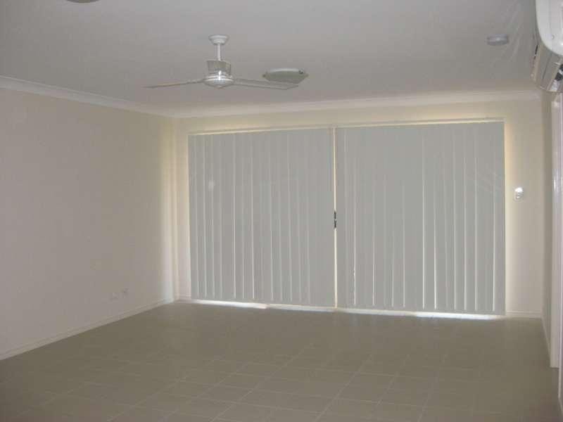 1/12 Auster Avenue, Bray Park QLD 4500