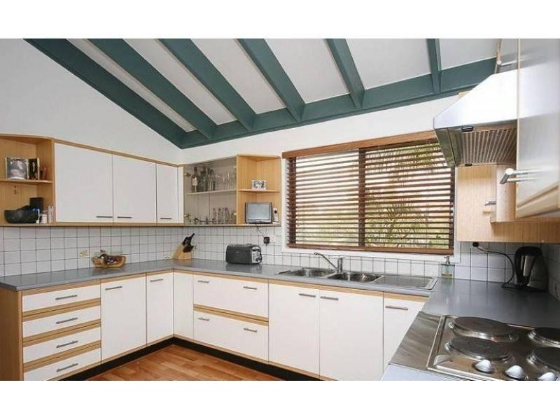 9 JanMarie Crt, Kallangur QLD 4503