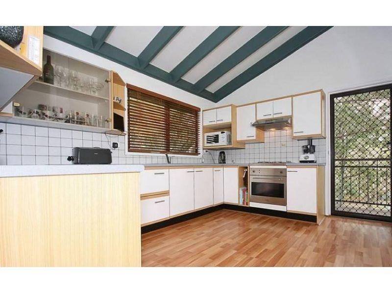 9 JanMarie Crt, Kallangur QLD 4503