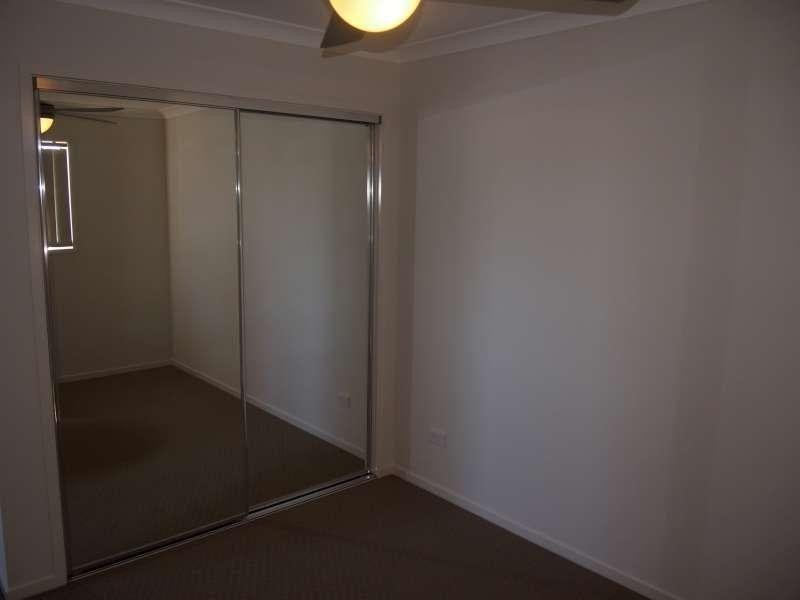 1/5 Honeyeater Crescent, Dakabin QLD 4503