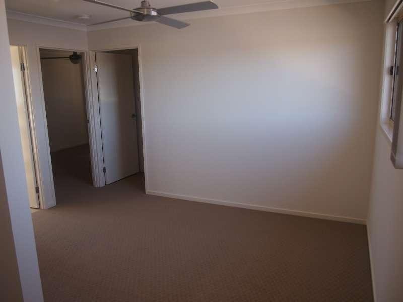 1/5 Honeyeater Crescent, Dakabin QLD 4503
