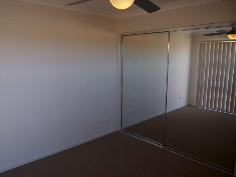 1/5 Honeyeater Crescent, Dakabin QLD 4503