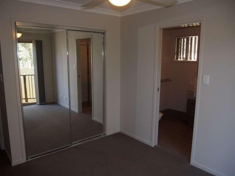 1/52 Birchgrove Crescent, Kallangur QLD 4503